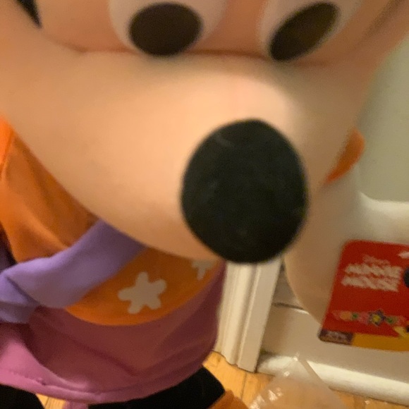 25” Minnie Mouse - Picture 8 of 8